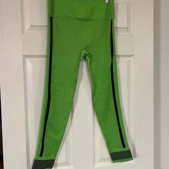 Fabletics Leggings - Picture 5 of 6